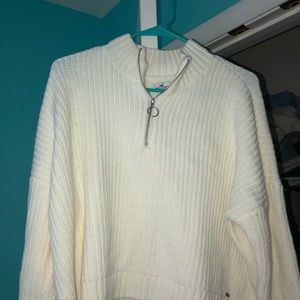Hollister pullover